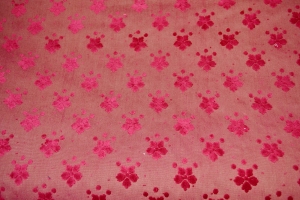 draperie rosie cu insertii de catifea